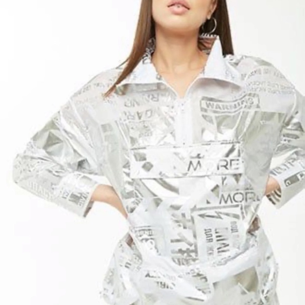 NWOT FOREVER21 Metallic Silver/White Anorak Casual Jacket Size S